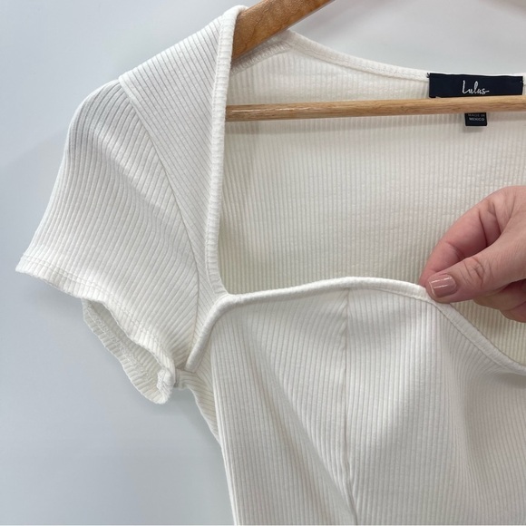 Lulu’s Y2K  Ribbed Square Heart Neckline Preppy Cap Sleeve Bodysuit Size XL - Picture 3 of 6